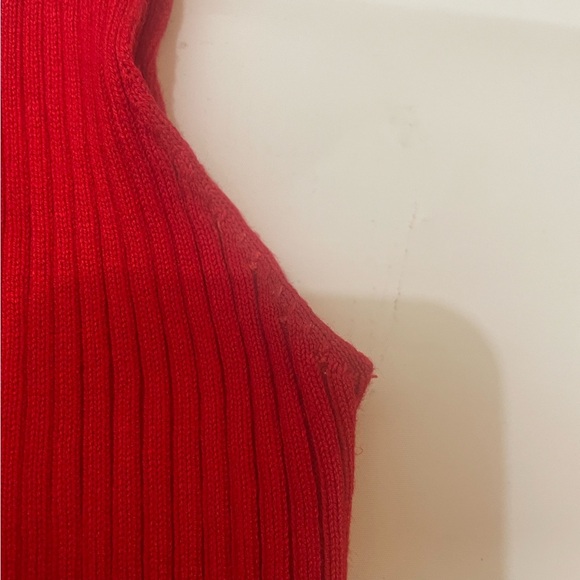 🔥 Fashion Nova Ribbed Red V-Neck Tank – Size Small 🔥 - Picture 10 of 11